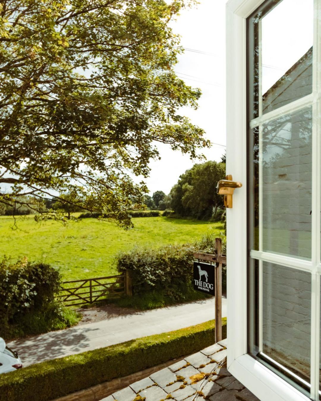 The Dog In Over Peover นัตส์ฟอร์ด ภายนอก รูปภาพ